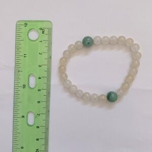 Vintage Semi-Precious Beaded Bracelet White and Green